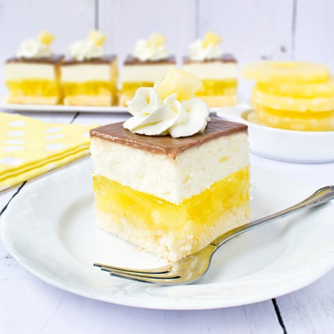 Pina colada tropical cheesecake with pineapple
